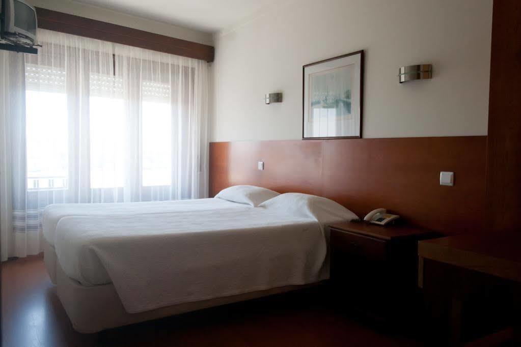 Hotel Santiago Ílhavo Exteriör bild